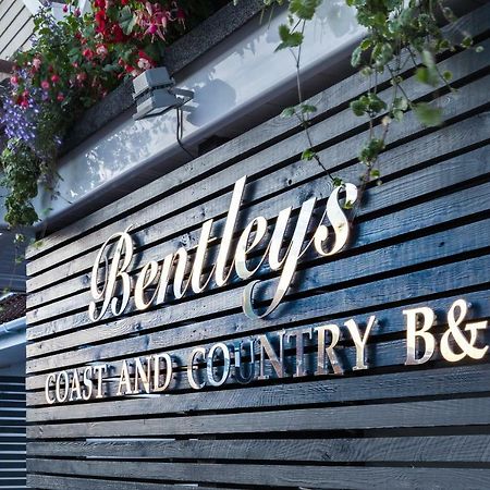 Bentleys Coast And Country B&B Лимингтън Екстериор снимка